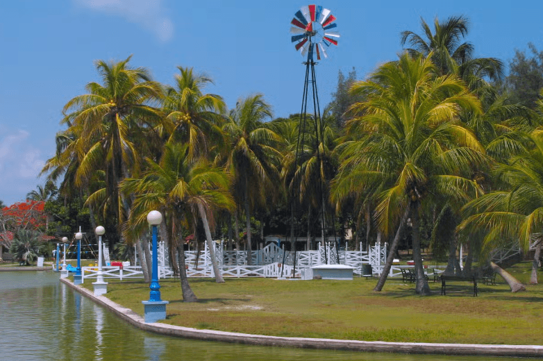 Guided Tour of Varadero — Guided tour and outdoor activity