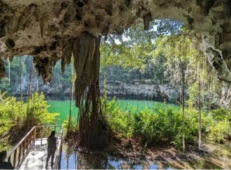 Private: Santo Domingo: Los Tres Ojos & Boca Chica Day Trip — Guided tour and outdoor activity