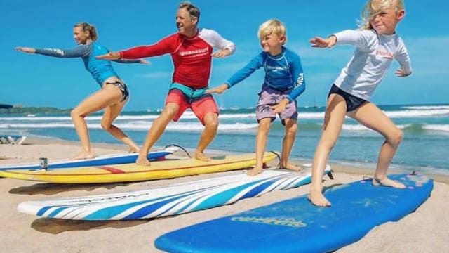 Tamarindo: 90 Minutes Surf Lesson with Expert Instructor — Guided tour and outdoor activity