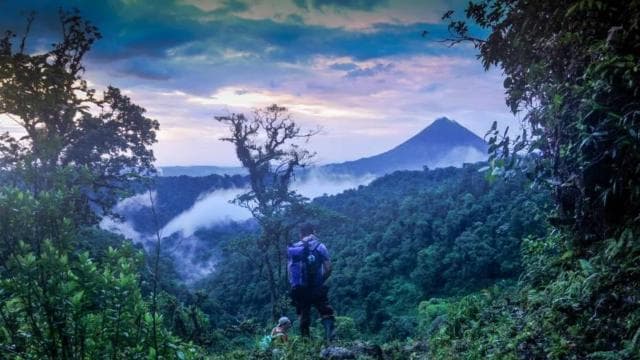 From Fortuna: 2 Day Hike to Monteverde with Hotel Transfer — Guided tour and outdoor activity