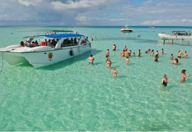 Saona Island: Full-Day Boat Tour All Inclusive — Guided tour and outdoor activity