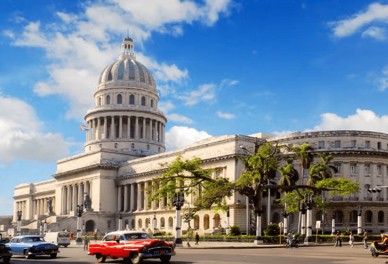 Panoramatour durch Havanna — Guided tour and outdoor activity