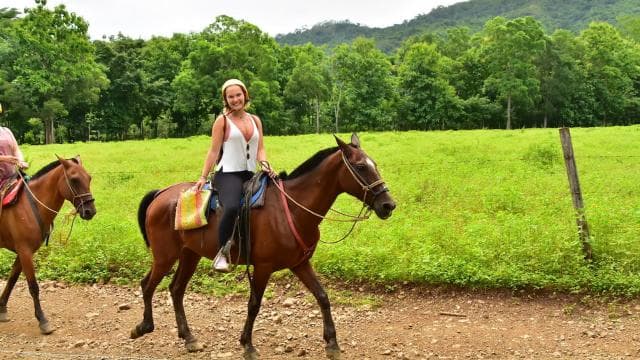 Jaco Beach: Zip-lining, Horseback Tour Combo — Guided tour and outdoor activity