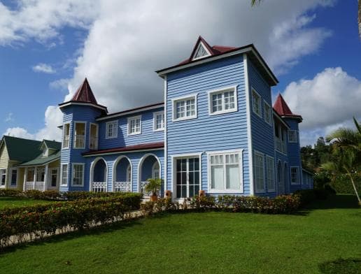 Samaná: Cayo Levantado Day Trip — Guided tour and outdoor activity