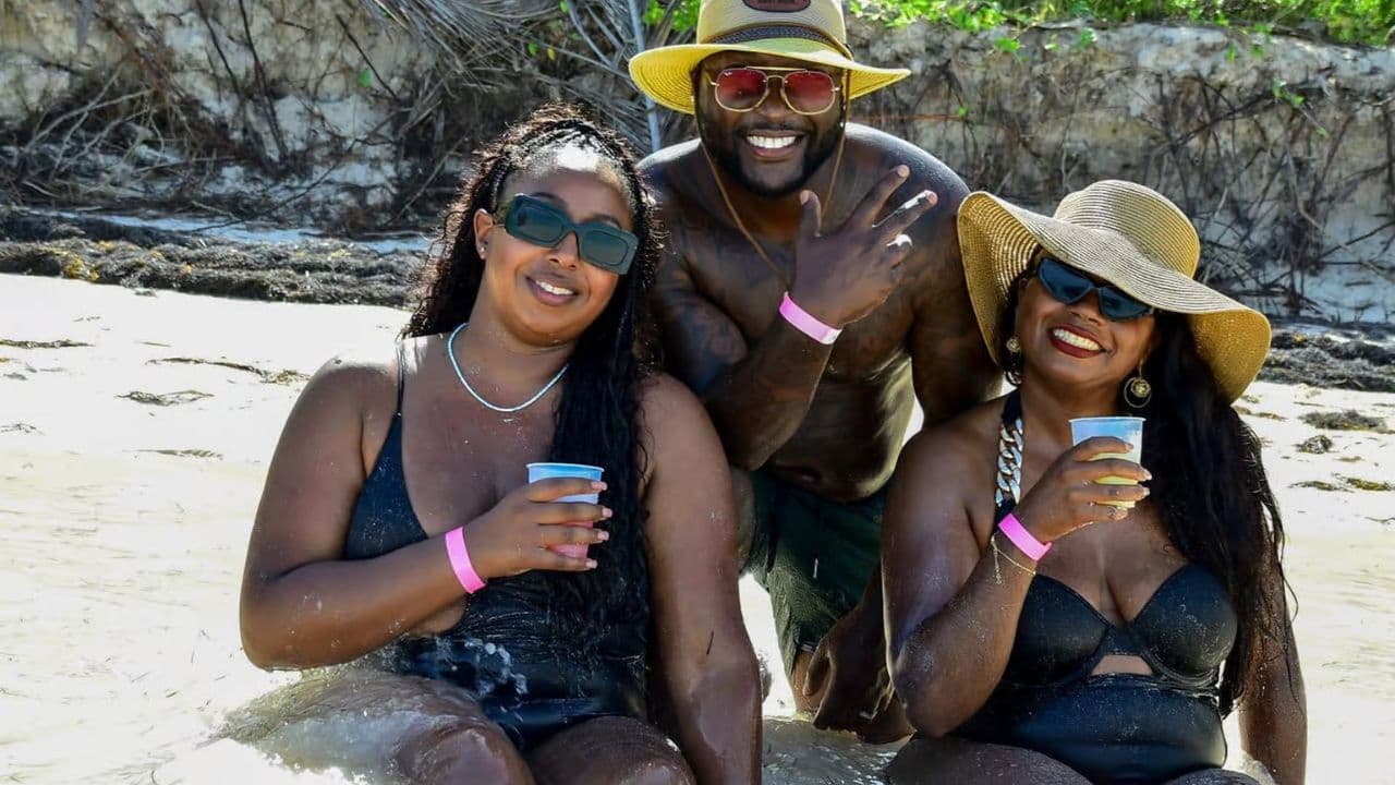 Party boat in catamaran trinity| snorkeling| private beach — Guided tour and outdoor activity