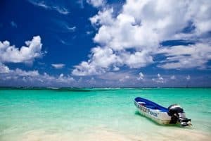 Punta Cana: Saona Island Day Trip with Lunch and Drinks — Guided tour and outdoor activity