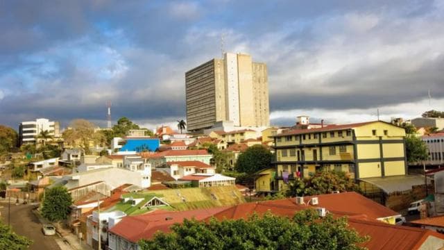 San José: Private Customised Walking Tour with a Local Guide — Guided tour and outdoor activity
