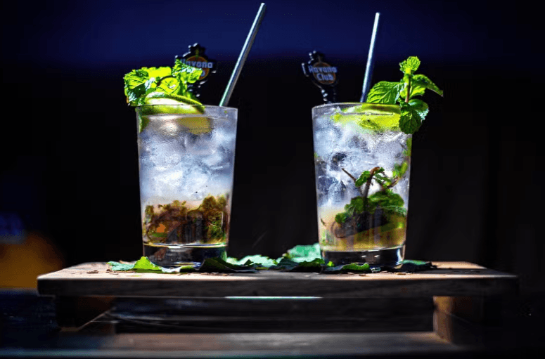 Cooking Class & Cocktail Workshop in Havana — Guided tour and outdoor activity