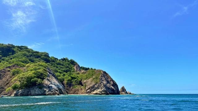 Santa Teresa: Tortuga Island Full Day Boat Tour with Snorkel — Guided tour and outdoor activity