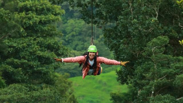 Monteverde: Extreme Canopy Tour — Guided tour and outdoor activity