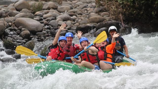 Sarapiquí River: Whitewater Rafting Adventure with Snacks — Guided tour and outdoor activity