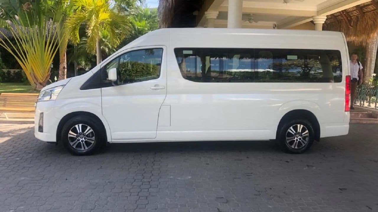 Private Transfer from Club Med to SDQ — Guided tour and outdoor activity