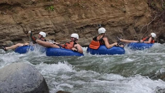 Manuel Antonio: Savegre River Tubing — Guided tour and outdoor activity