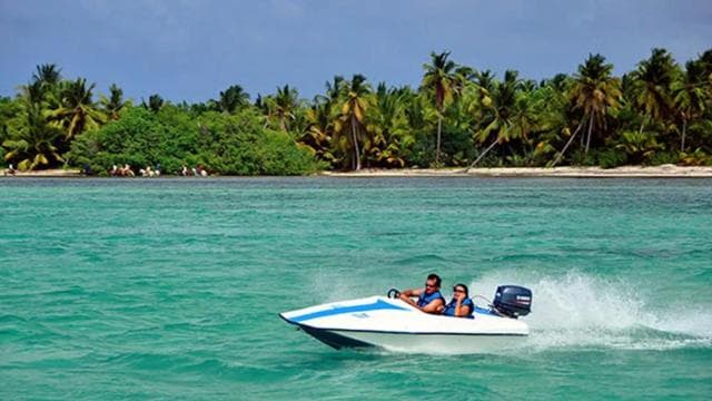 Punta Cana: Speedboat and Snorkeling Adventure — Guided tour and outdoor activity