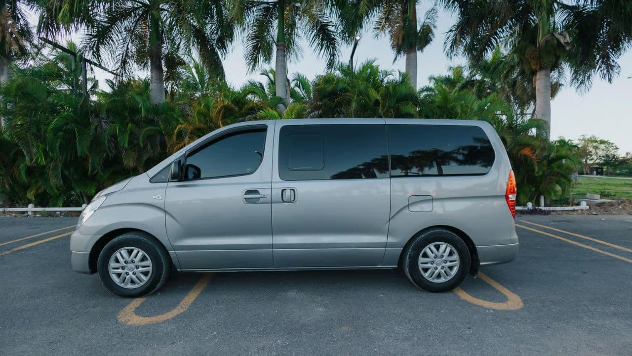 Santo Domingo: Airport Transfer to your hotel in Punta Cana — Guided tour and outdoor activity