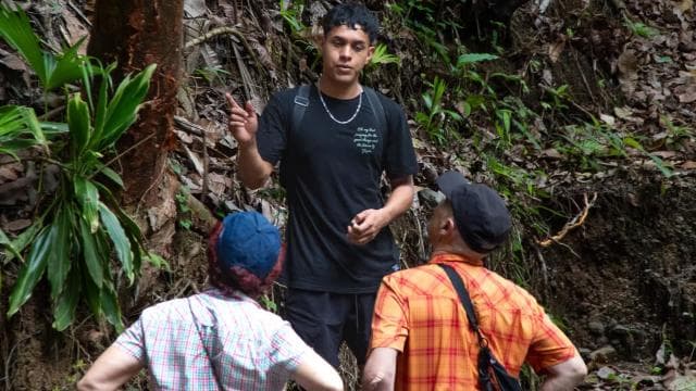 Jaco Beach: 10 Hidden Waterfalls Guided Experience — Guided tour and outdoor activity