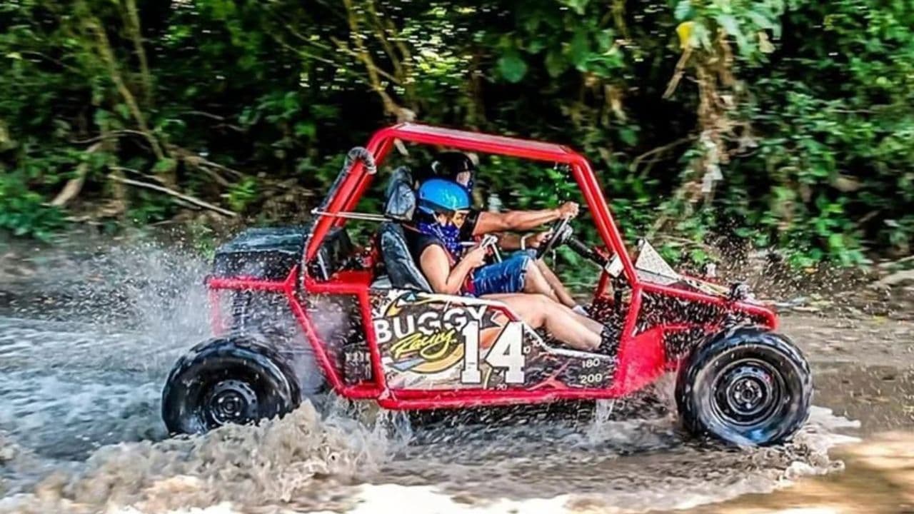 Kinderwagen + Strand in Puerto Plata — Guided tour and outdoor activity