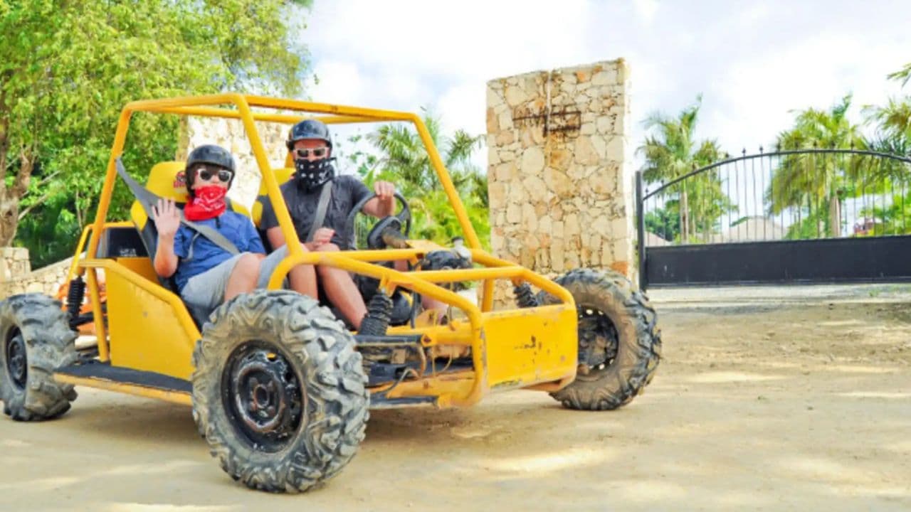 Adventure in Buggies in Playa Rincón from Samaná — Guided tour and outdoor activity