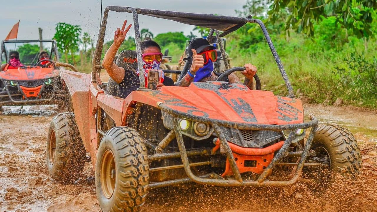 Asombrosa Actividad en buggy por la playa de macao y cueva — Guided tour and outdoor activity