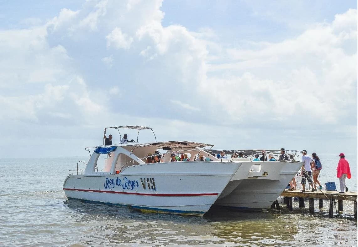 Kayaking, Hiking & Ferry Eco-Adventure to Los Haitises National Park From Samana — Guided tour and outdoor activity