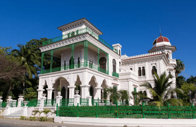 Private Tuk-Tuk Tour Cienfuegos — Guided tour and outdoor activity