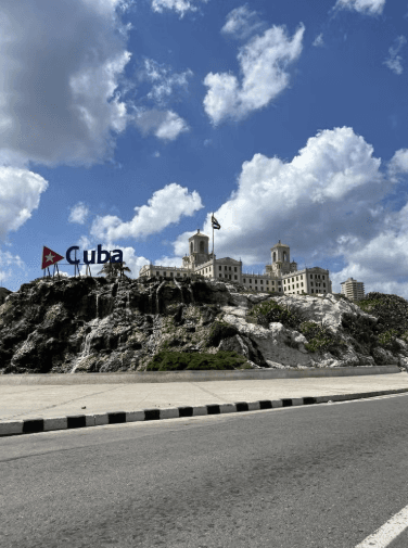 Havana Private Classic Car Tour — Guided tour and outdoor activity