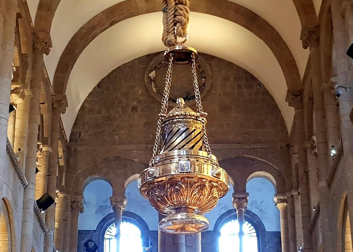 Visit to the Cathedral of Santiago + Portico de la Gloria Option — Guided tour and outdoor activity