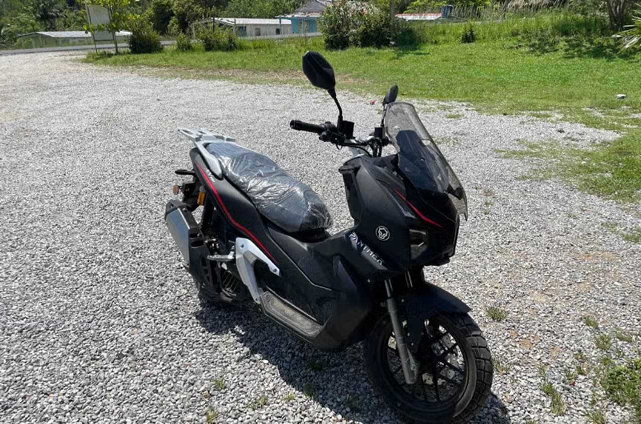 Viñales Scooter Tour + El Fortín Ziplining — Guided tour and outdoor activity