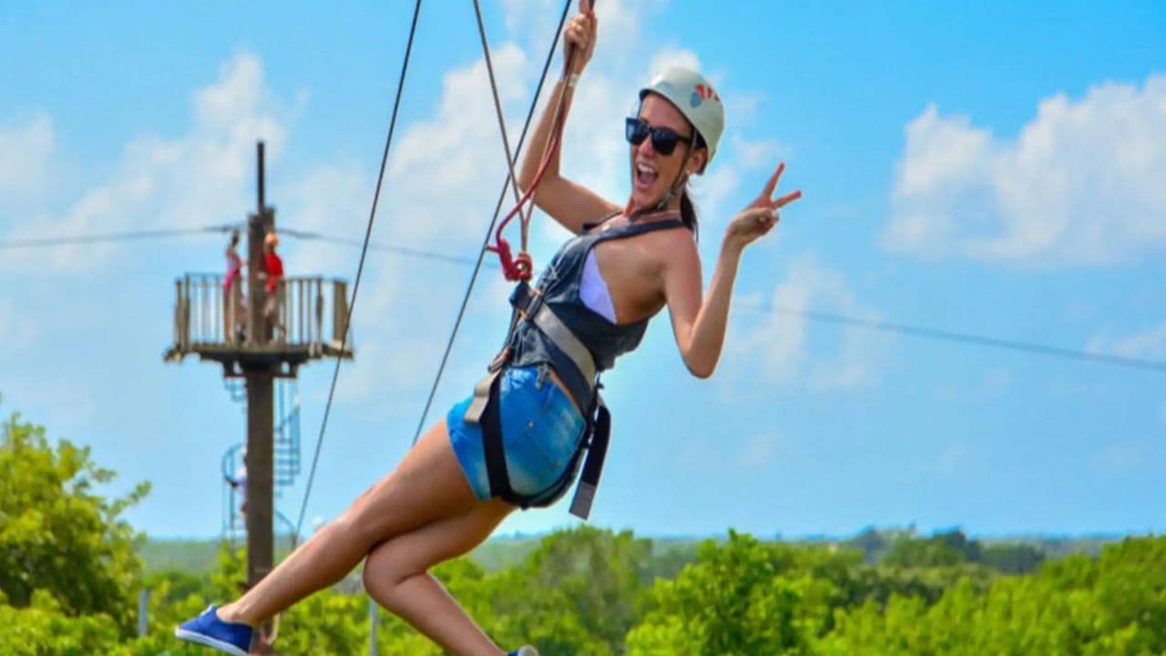 Zipline Montaña Redonda Tour — Guided tour and outdoor activity