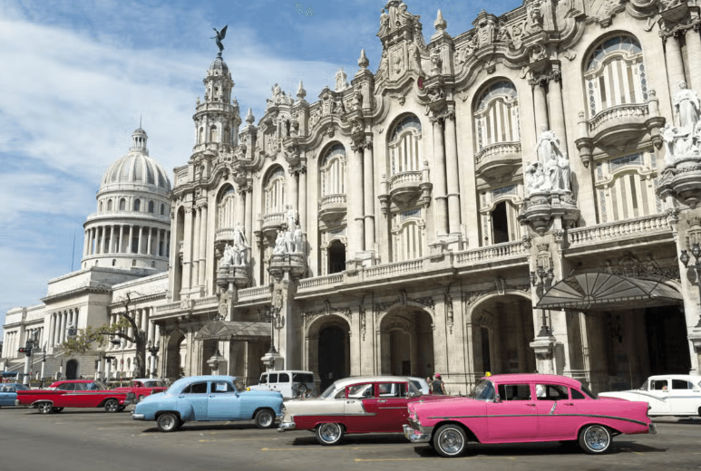 Transfer nach Havanna — Guided tour and outdoor activity