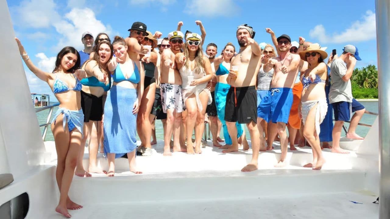 Punta Cana Boat Cruise with Snorkeling and Open Bar — Guided tour and outdoor activity