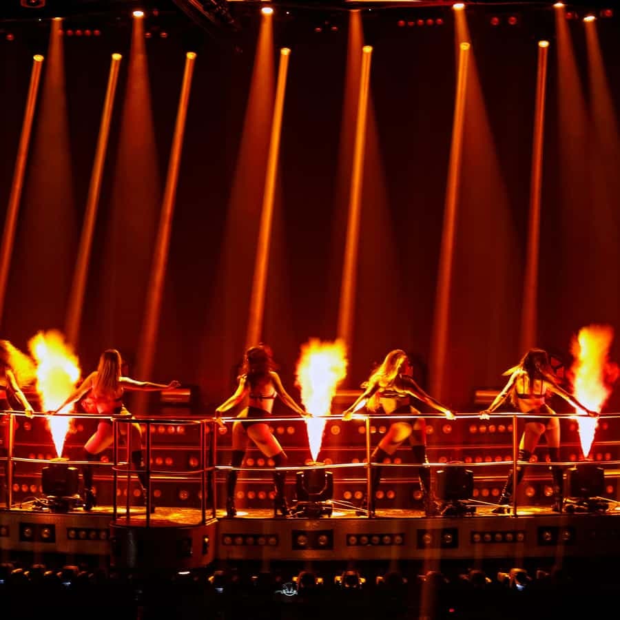 Coco Bongo Nightclub Experience with Transfer — Guided tour and outdoor activity