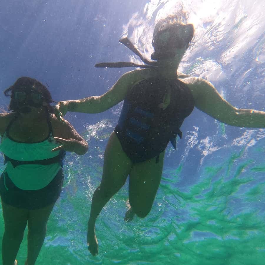 Bávaro: Punta Cana Catamaran Tour with Open Bar and Snacks — Guided tour and outdoor activity