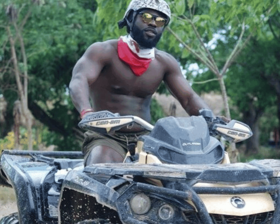 3 órás ATV-kaland Punta Canából — Guided tour and outdoor activity