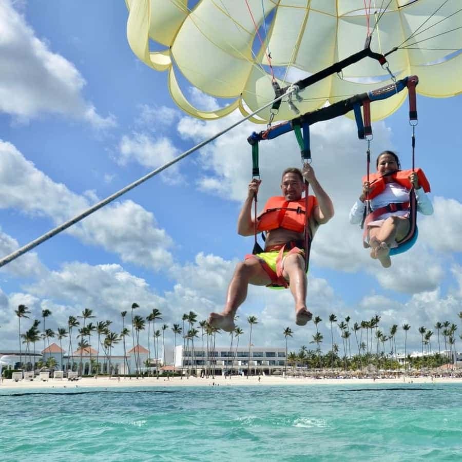 Parasailing Experience with Hotel Pickup :Punta Cana — Guided tour and outdoor activity
