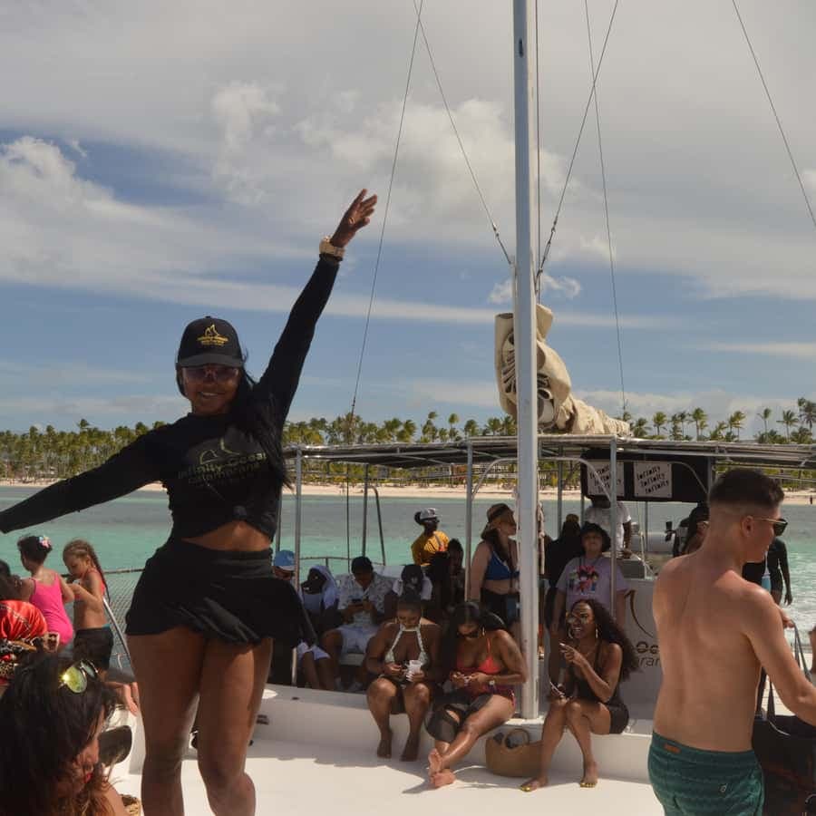 Punta Cana Party boat (Only Adult) — Guided tour and outdoor activity