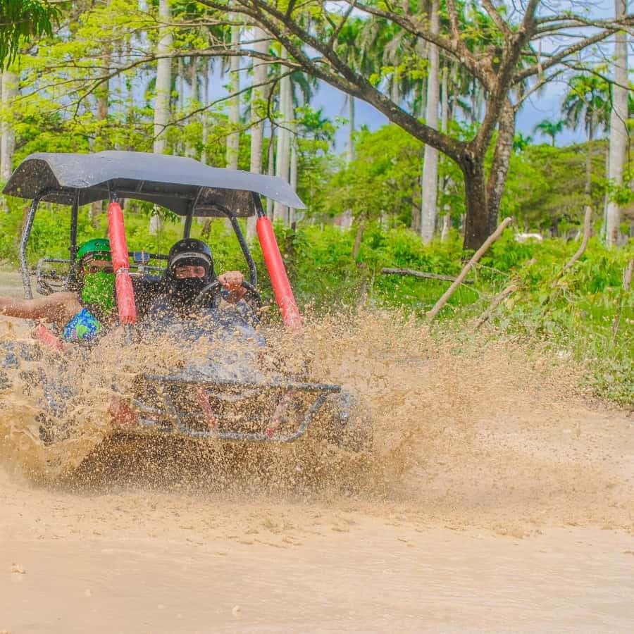 Punta Cana Adveture Booguies : Explore Beaches and Cave — Guided tour and outdoor activity