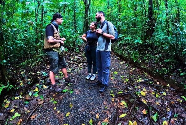 Tubing Safari Rio Celeste — Guided tour and outdoor activity