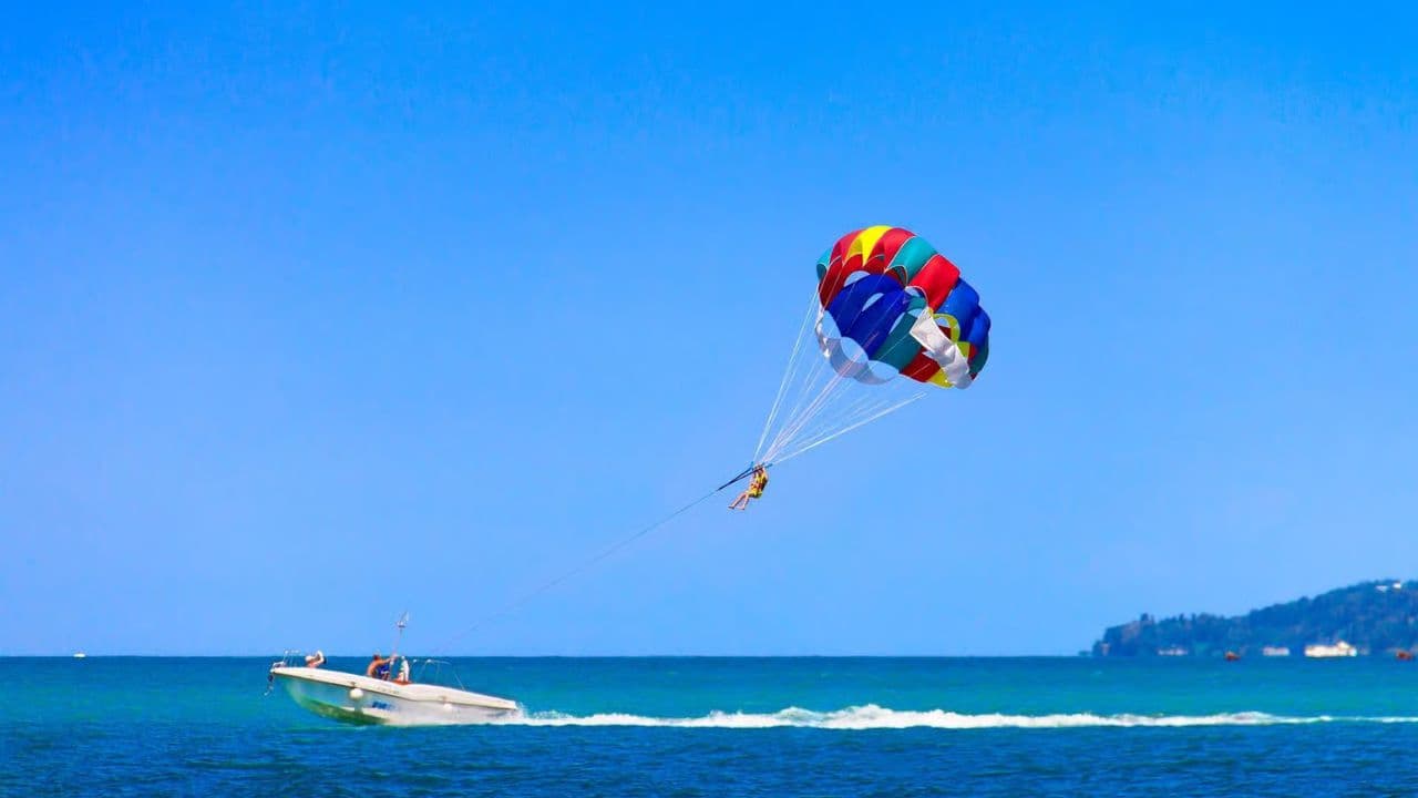 Punta Cana : expérience de parachute ascensionnel avec prise en charge incluse — Guided tour and outdoor activity
