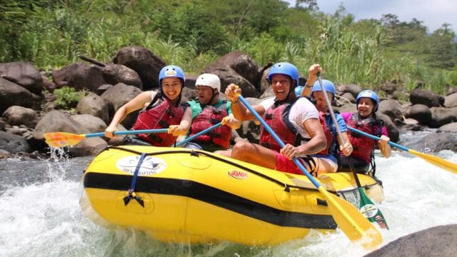 La Fortuna: Arenal Rafting Balsa River Class 2 & 3 Rafting — Guided tour and outdoor activity