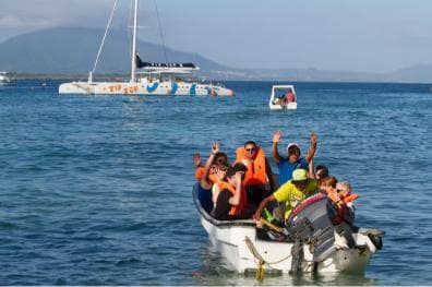 Puerto Plata: Sosúa Catamaran Day Trip with Lunch and Drinks — Guided tour and outdoor activity