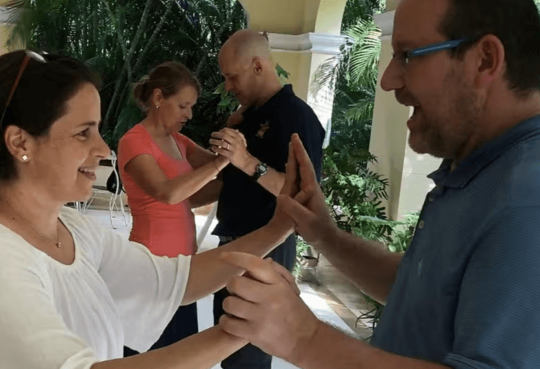 Havana Salsa Class — Guided tour and outdoor activity
