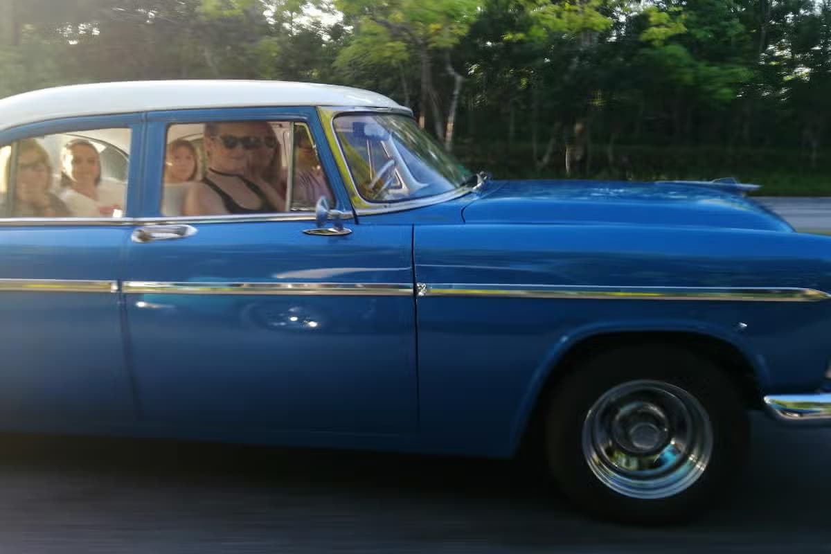 Viñales Valley Private Tour by Classic Car — Guided tour and outdoor activity