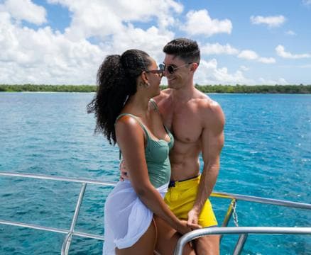 Punta Cana: Saona Island Tour & catamaran food & open Bar — Guided tour and outdoor activity