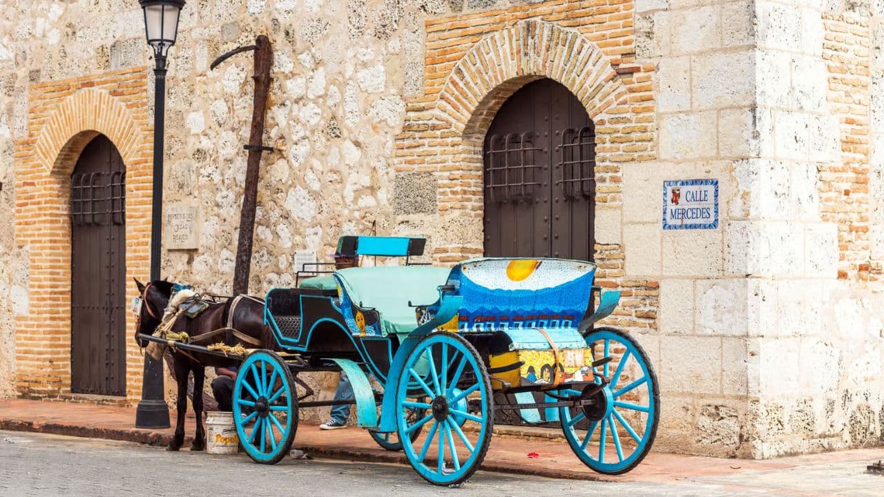 Santo Domingo: The Best of Santo Domingo City Tour — Guided tour and outdoor activity