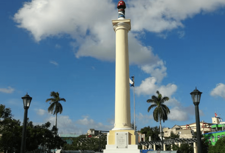Santiago de Cuba Free Tour — Guided tour and outdoor activity
