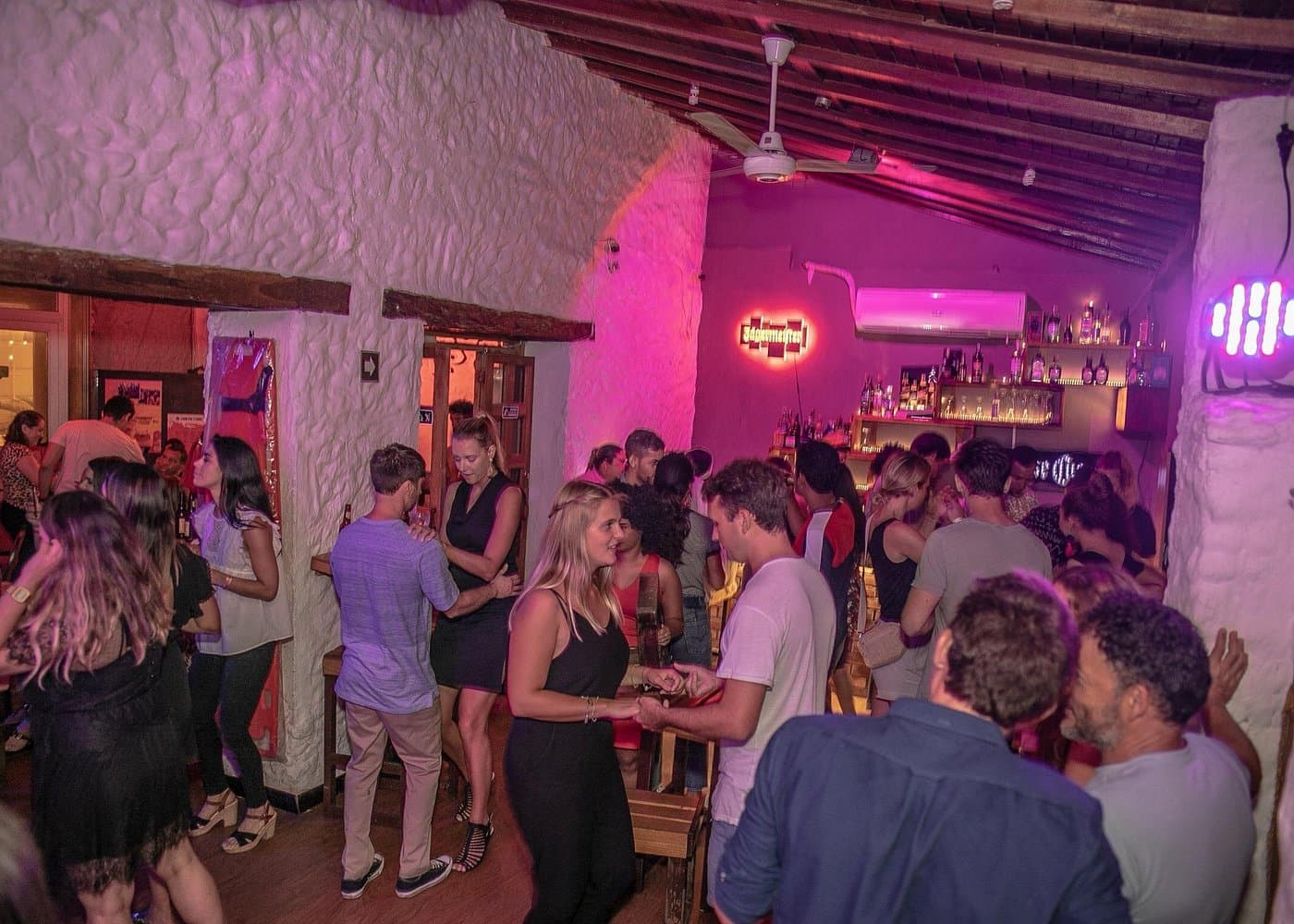 Salsa Tour in Cartagena with admission Ticket to Café Havana — Guided tour and outdoor activity