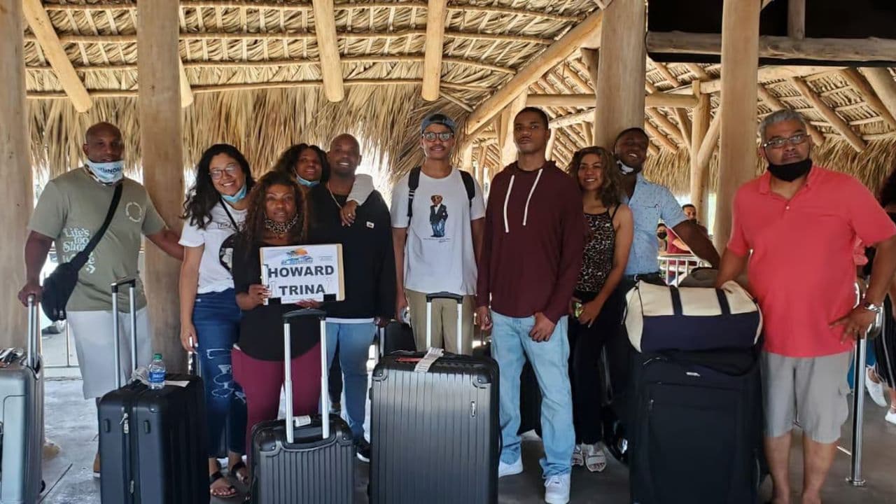 Private Transfer from SDQ to Catalonia Royal Bavaro — Guided tour and outdoor activity