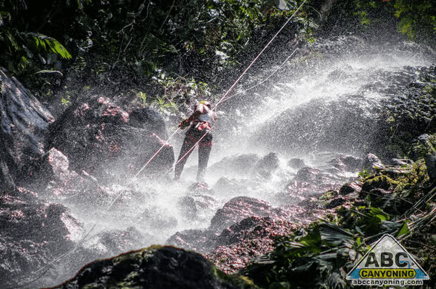 From La Fortuna: Canyoning & Rappelling Waterfalls in Arenal — Guided tour and outdoor activity